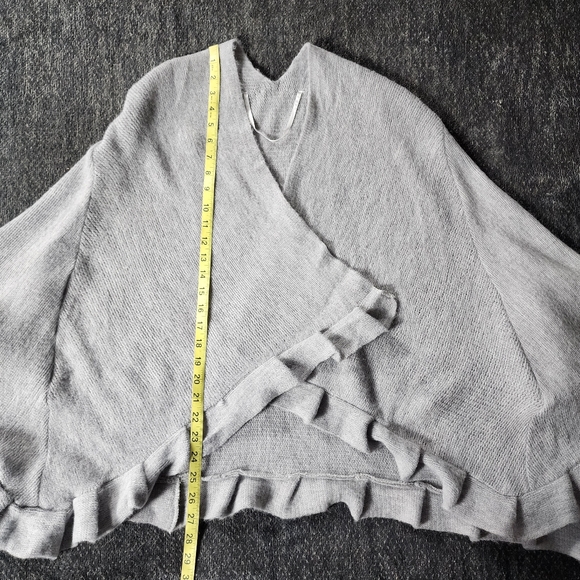 Open-Front Ruffled Wrap - Picture 5 of 5